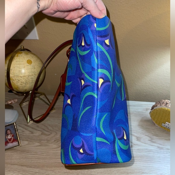 NWT Disney Dooney & Bourke Club 33 Le Salon Nouveau Tote - Picture 3 of 10